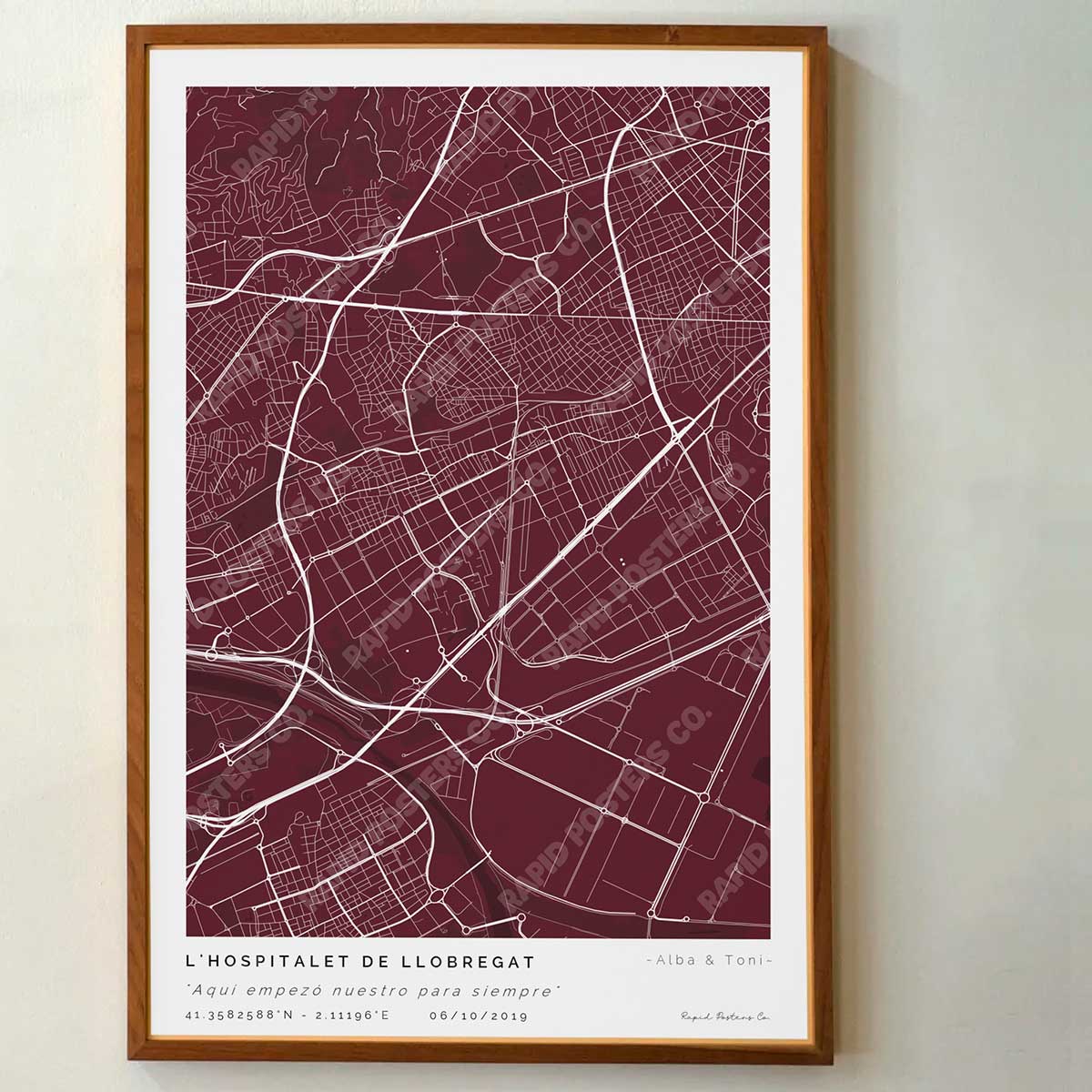 Póster personalizado con ubicación y textos donde todo comenzó del mapa de la ciudad de l'Hospitalet de Llobregat con frase y nombres. Diseño del mapa personalizado ideal para regalo único y original. Impresión de alta calidad, regalo perfecto para familias de l'Hospitalet de Llobregat.