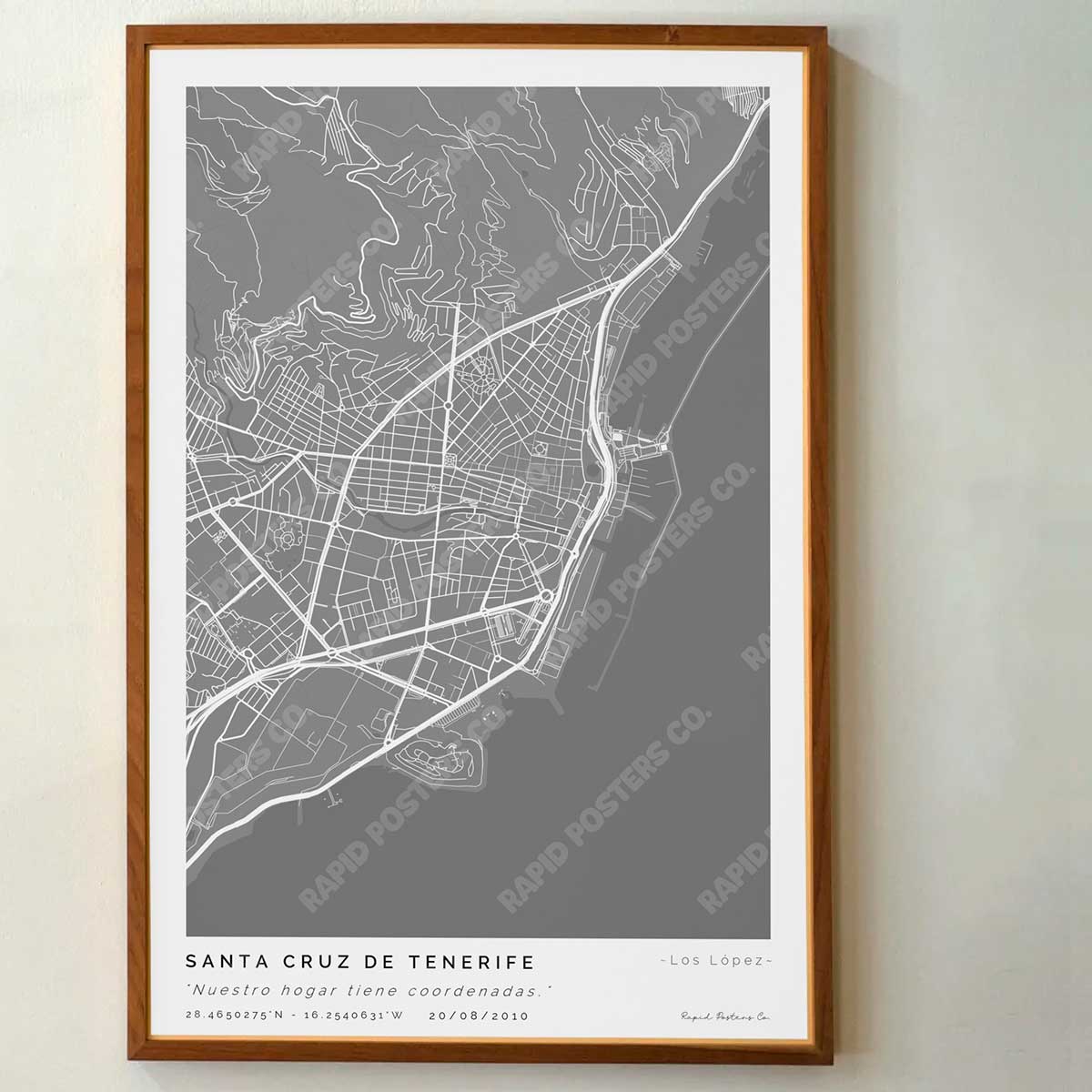 Póster personalizado con ubicación y textos donde todo comenzó del mapa de la ciudad de Santa Cruz de Tenerife con frase y nombres. Diseño del mapa personalizado ideal para regalo único y original. Impresión de alta calidad, regalo perfecto para familias de Santa Cruz de Tenerife.